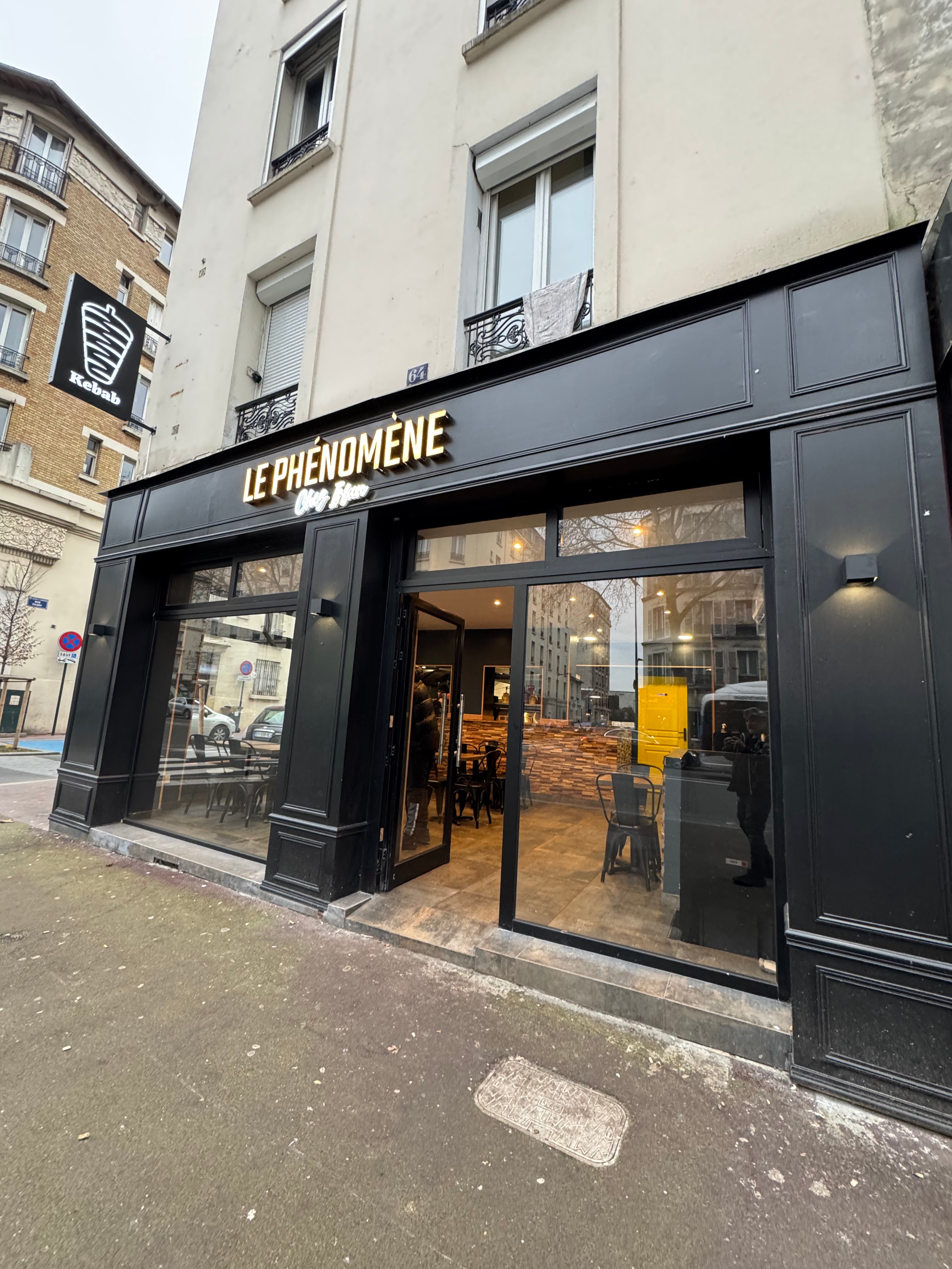 Facade alu, rideaux métalliques, habillage moulure facade | DS Digital